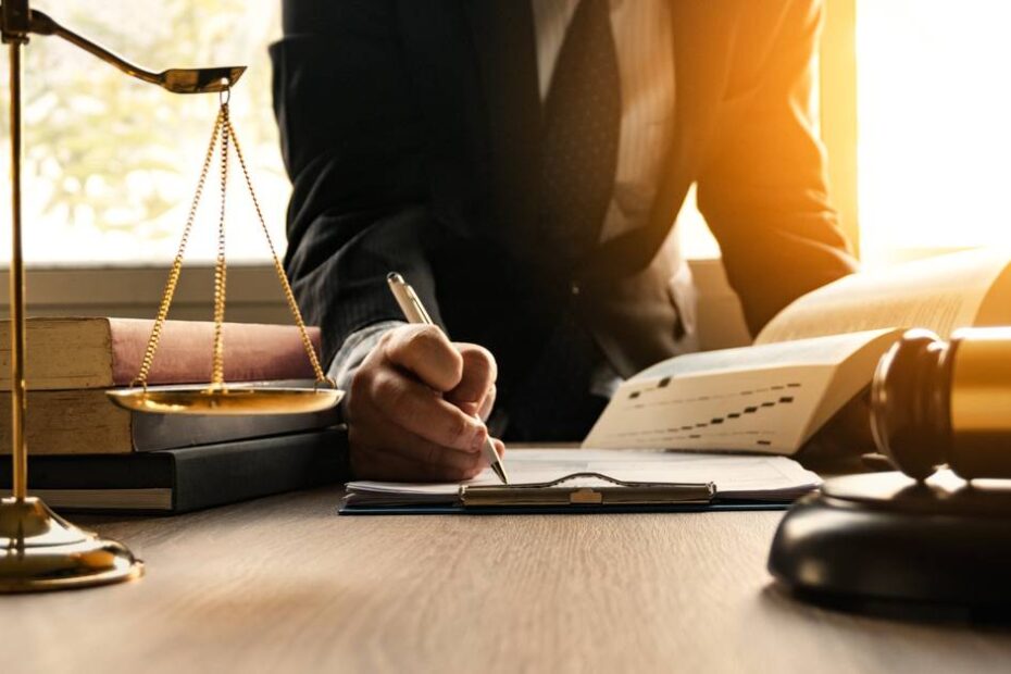 Aynı işi yapan işçilere farklı ücretler belirlenmesi