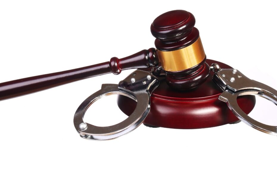 Ceza aldıktan sonra dosya kapanır mı